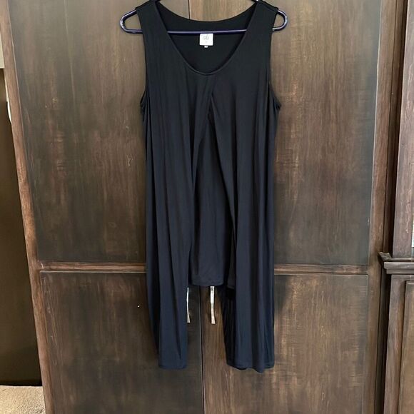 CAbi Womans Black Split Front Back Layered Beyond Tee Medium #3243 - Picture 6 of 6